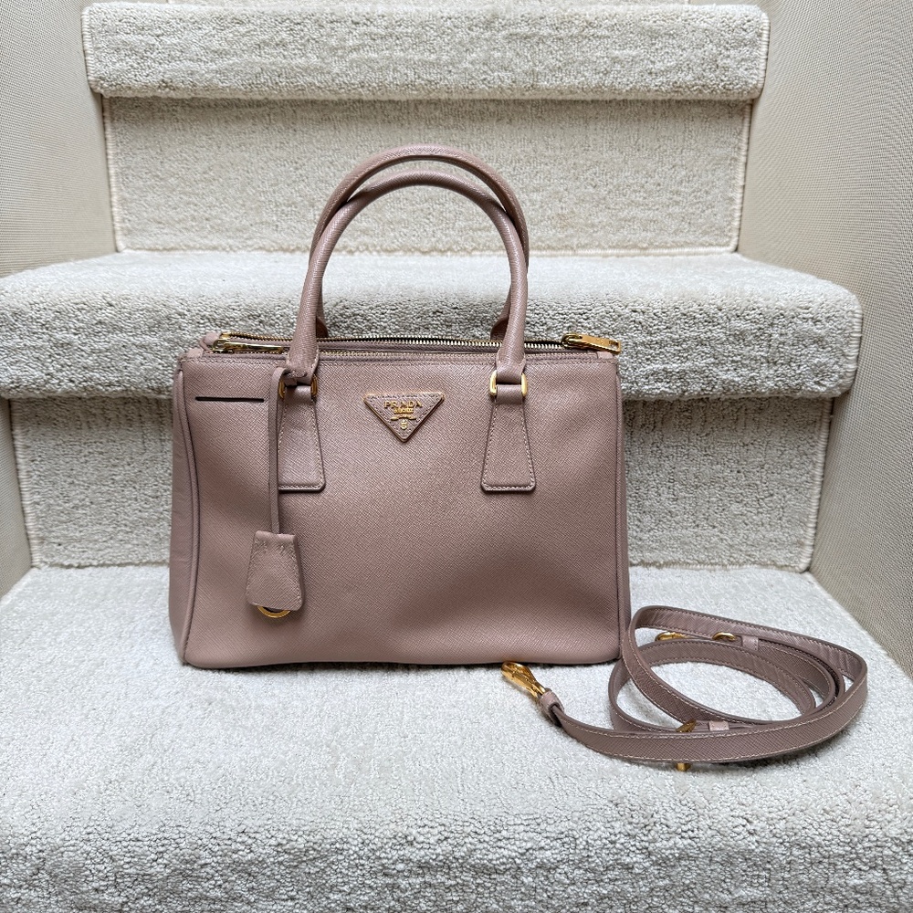Prada Galleria Double Zip Tote Beige size small